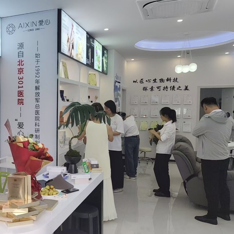 浙江宁波店室内.jpg