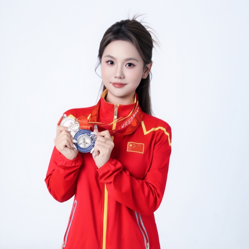 爱心梦缘冠军守护天团| 啦啦操冠军高文：以微笑点亮赛场，以科技绽放光彩